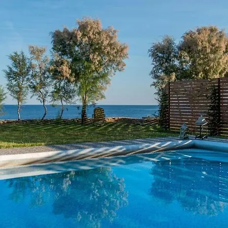 Sleeps 7 Pool Air Con Wifi Villa